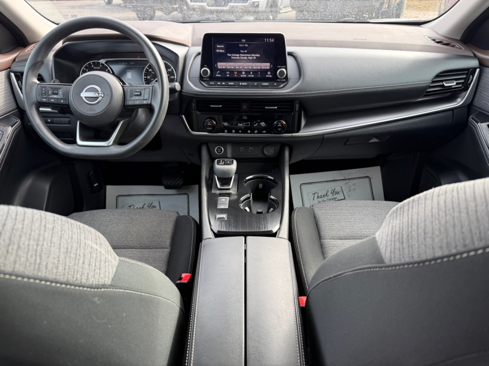 2022 Nissan Rogue SV FWD, 39498, Photo