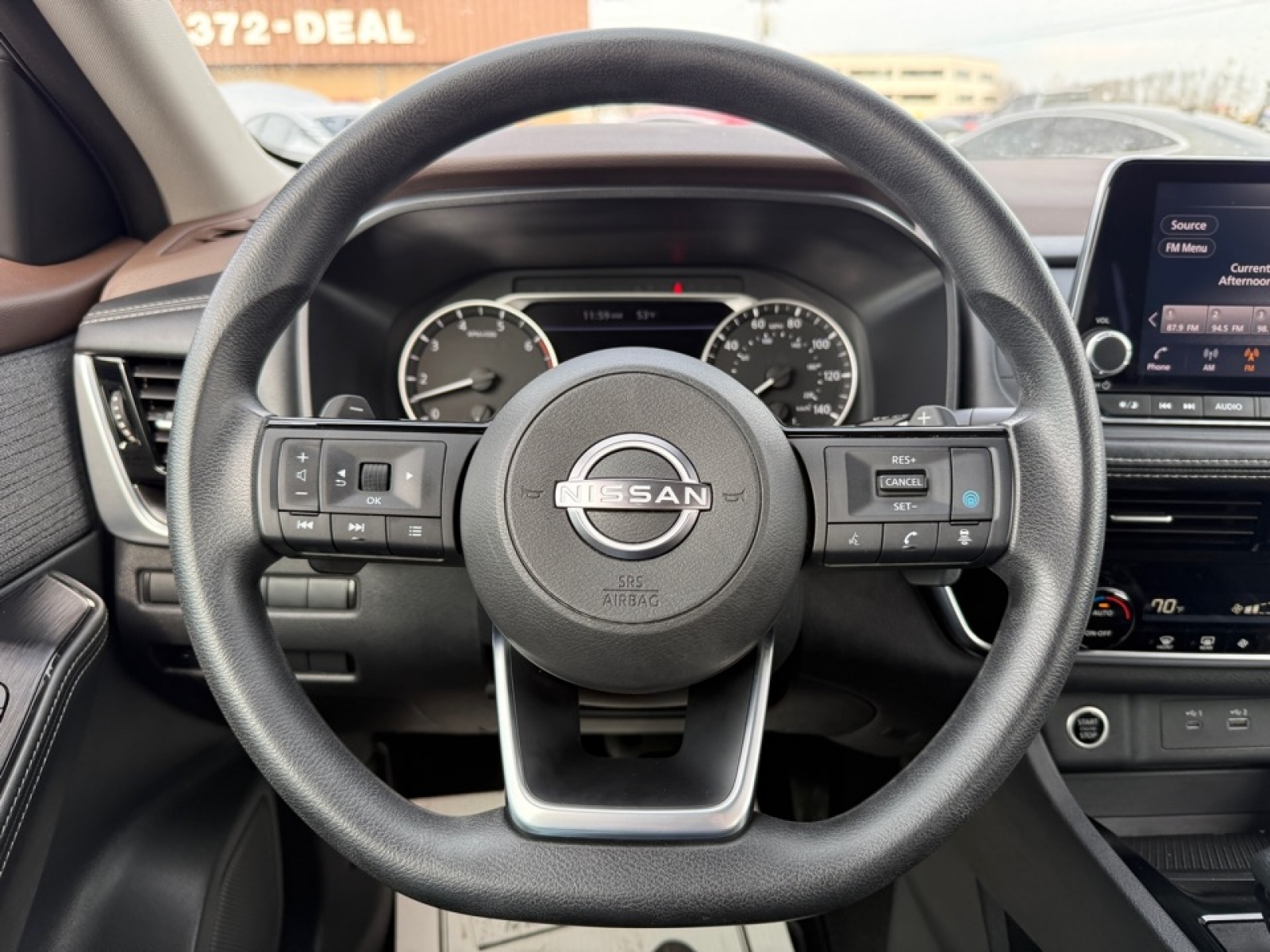 2022 Nissan Rogue SV FWD, 39498, Photo