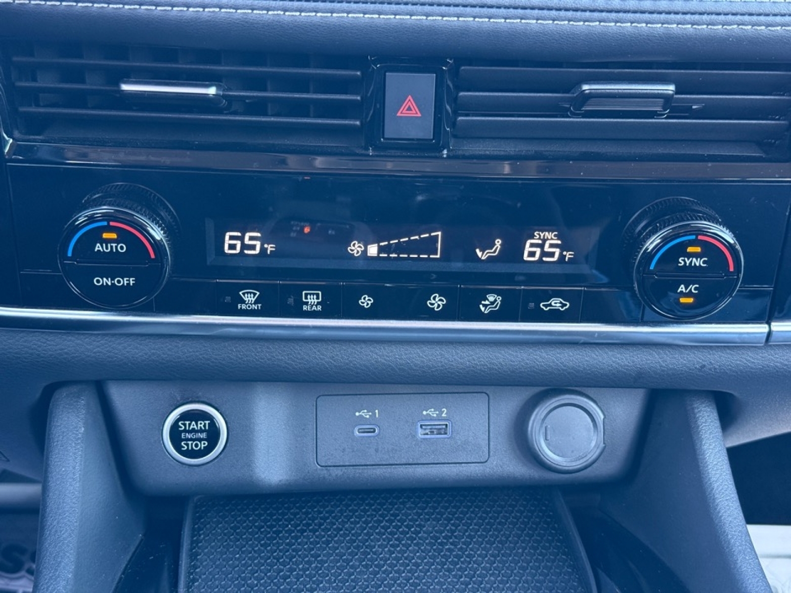 2022 Nissan Rogue SV FWD, 39545, Photo