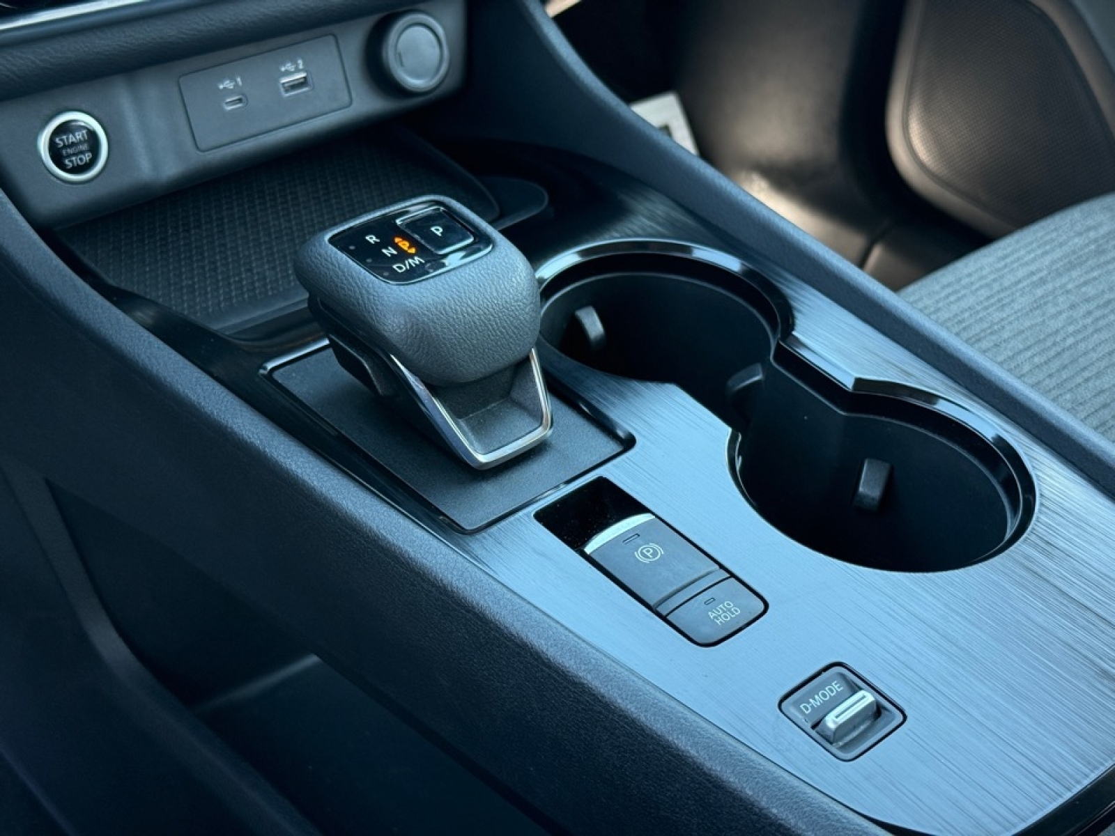 2022 Nissan Rogue SV FWD, 39545, Photo