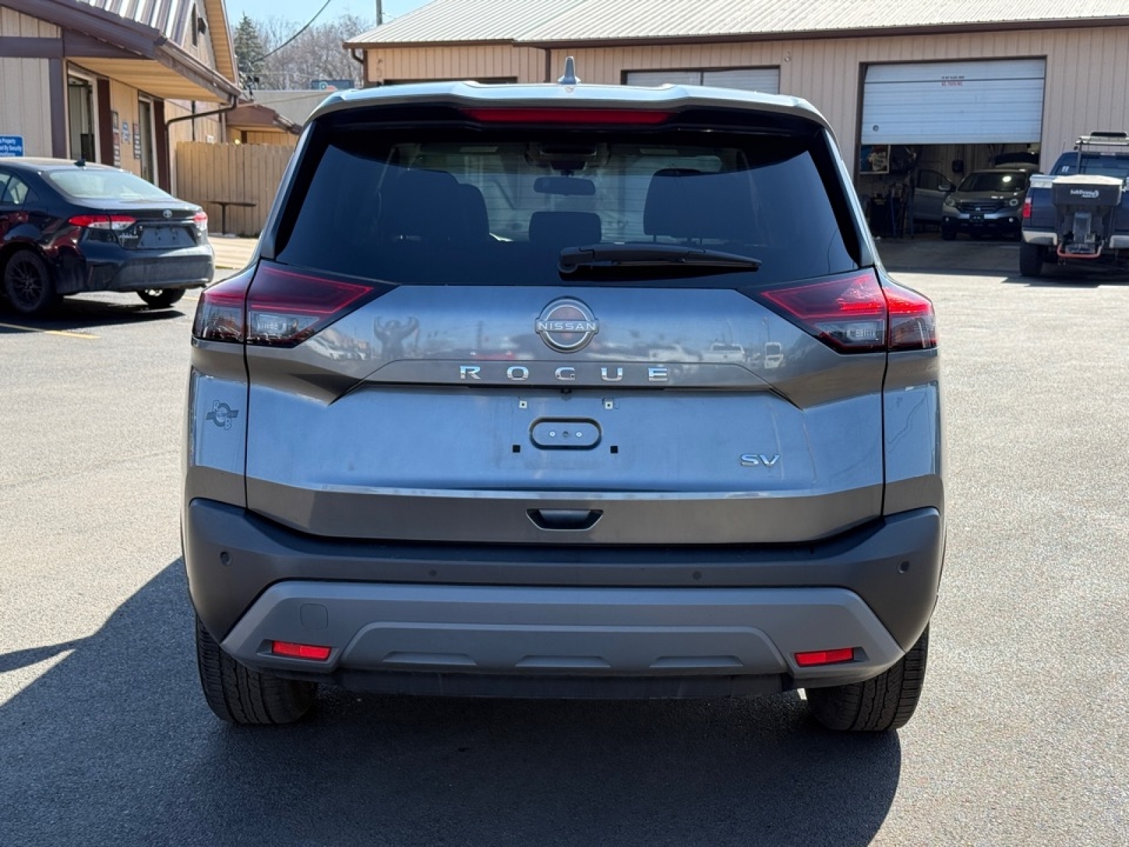 2022 Nissan Rogue SV FWD, 39545, Photo