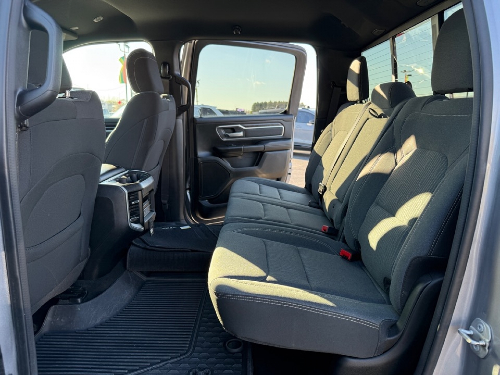 2022 Ram 1500 Big Horn, 39157, Photo