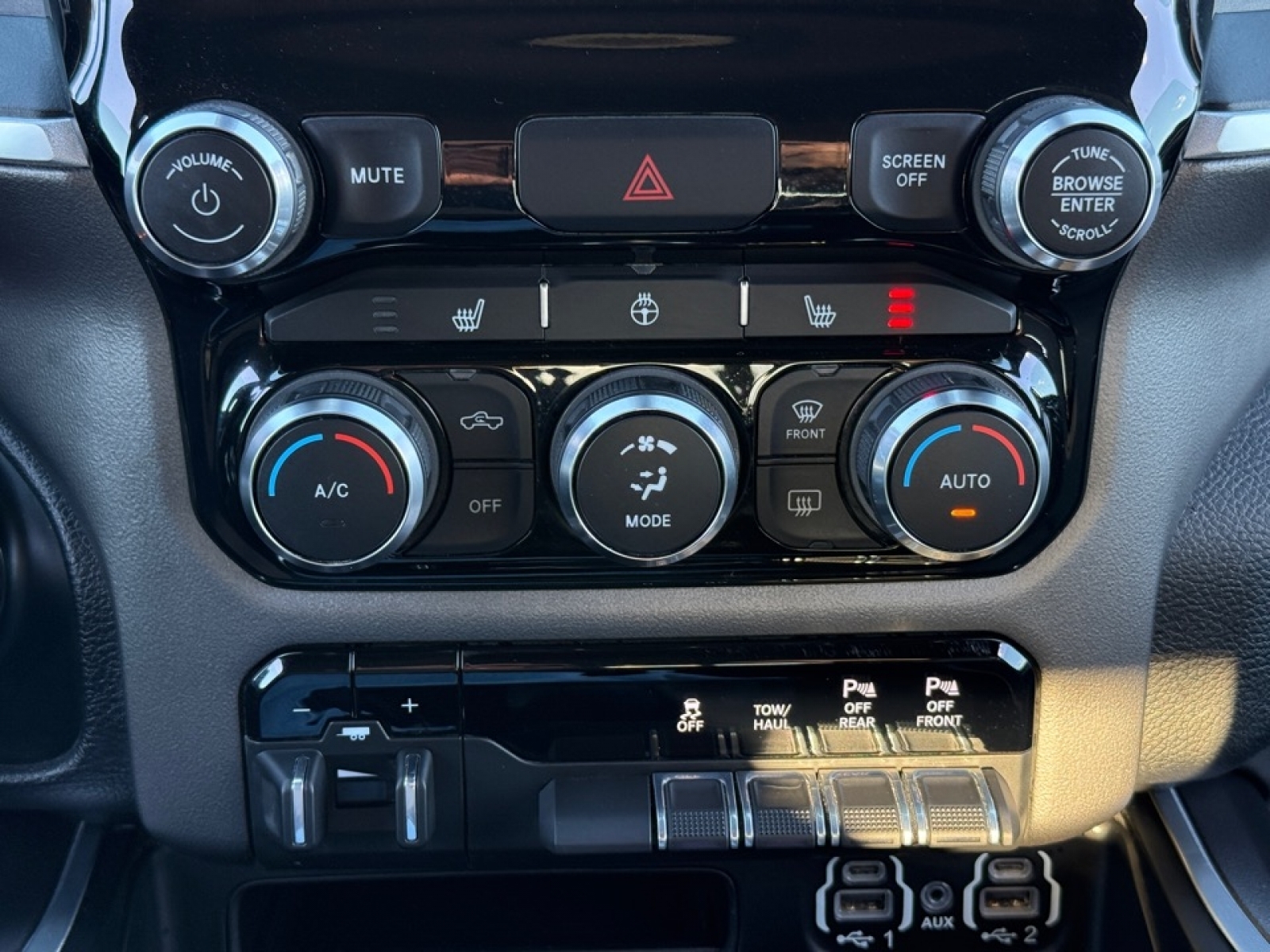 2022 Ram 1500 Big Horn, 39157, Photo