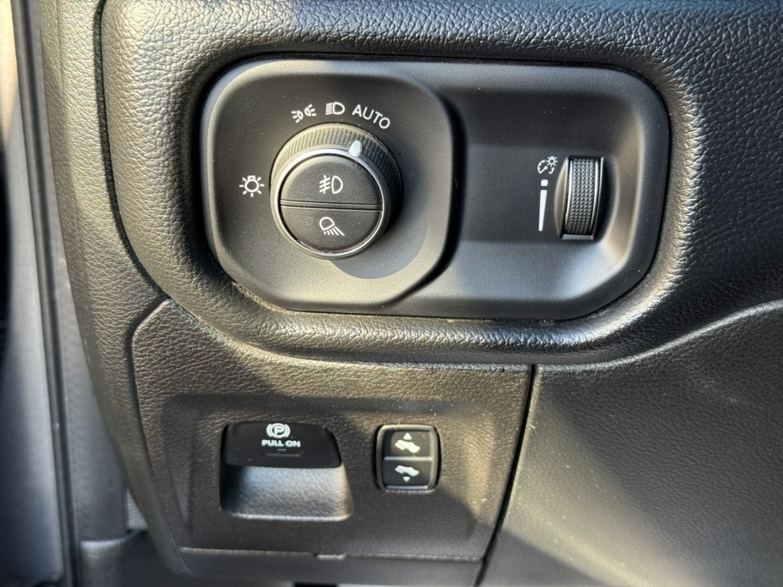 2022 Ram 1500 Big Horn, 39157, Photo