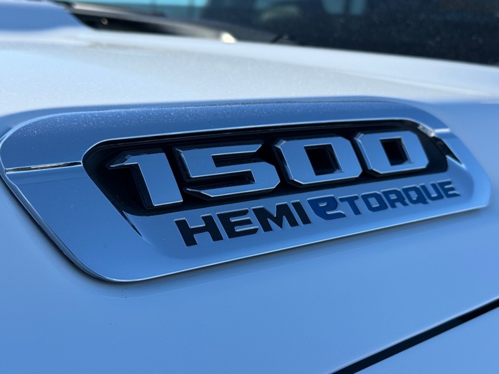 2022 Ram 1500 Laramie Crew Cab 4x4 5'7