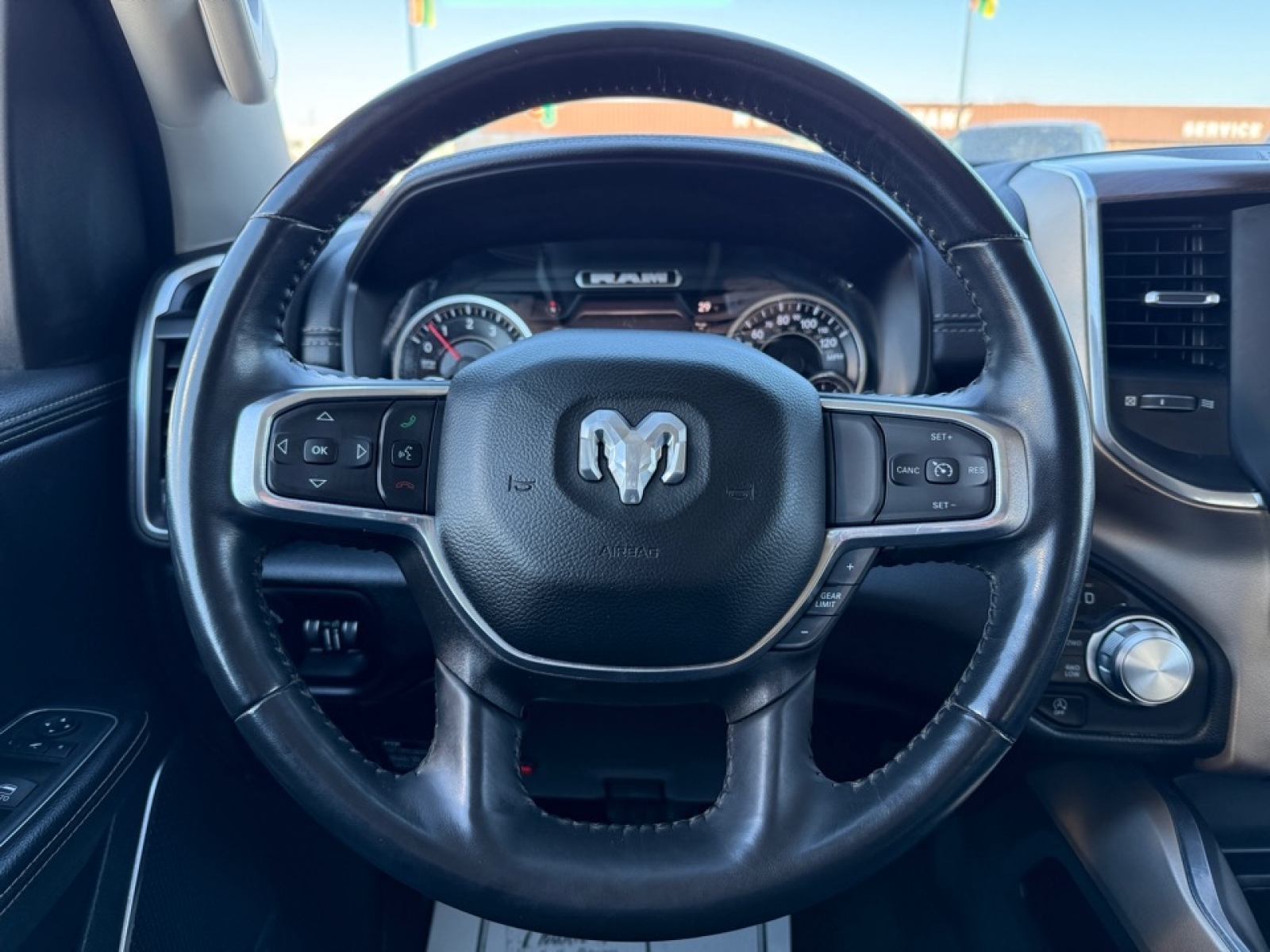 2022 Ram 1500 Laramie Crew Cab 4x4 5'7