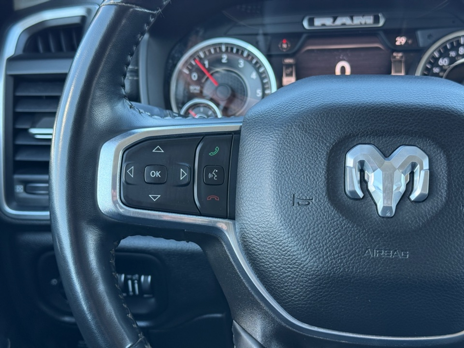 2022 Ram 1500 Laramie Crew Cab 4x4 5'7