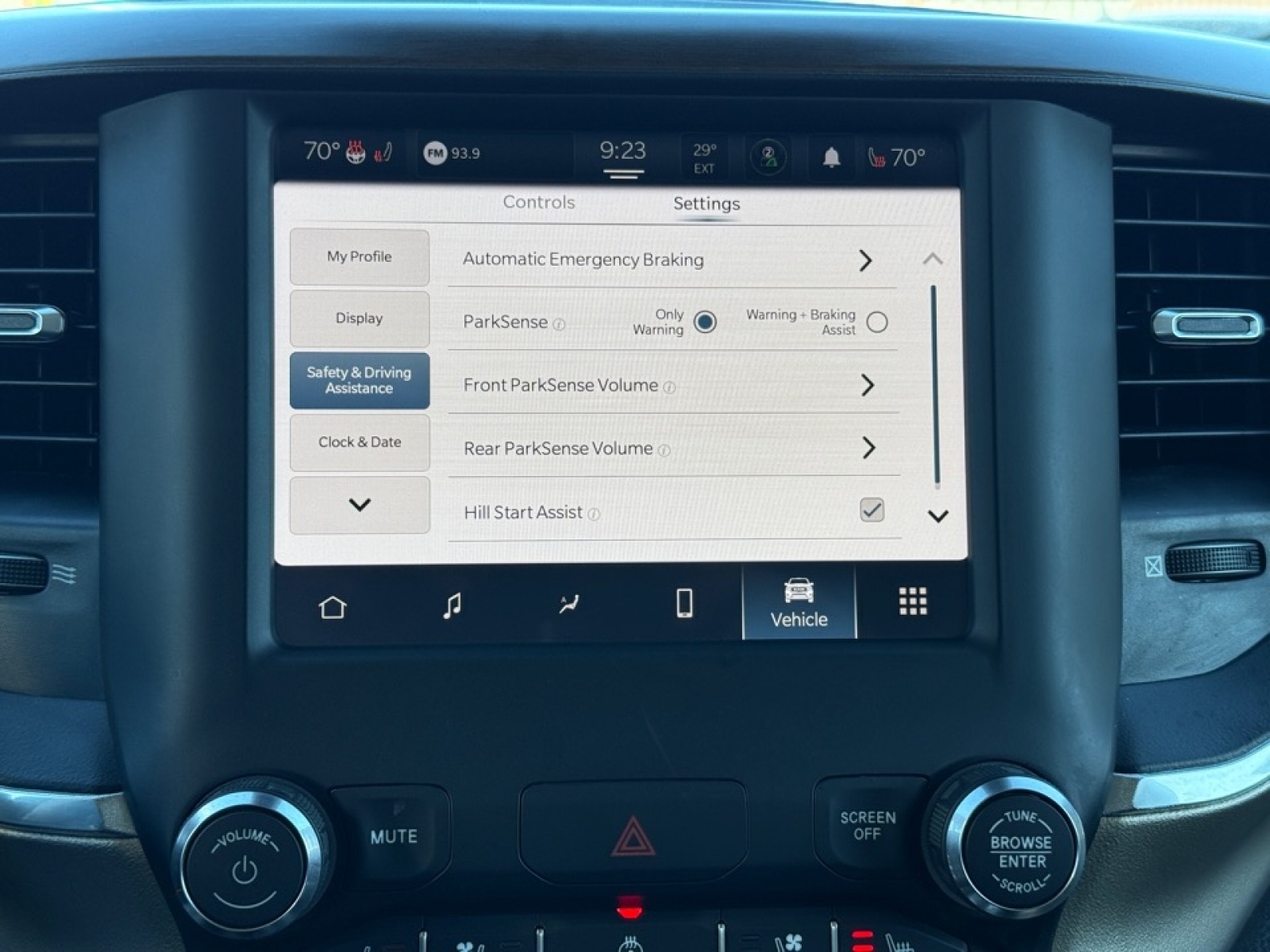 2022 Ram 1500 Laramie Crew Cab 4x4 5'7