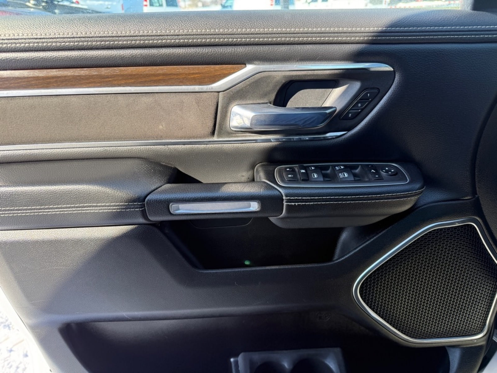 2022 Ram 1500 Laramie Crew Cab 4x4 5'7