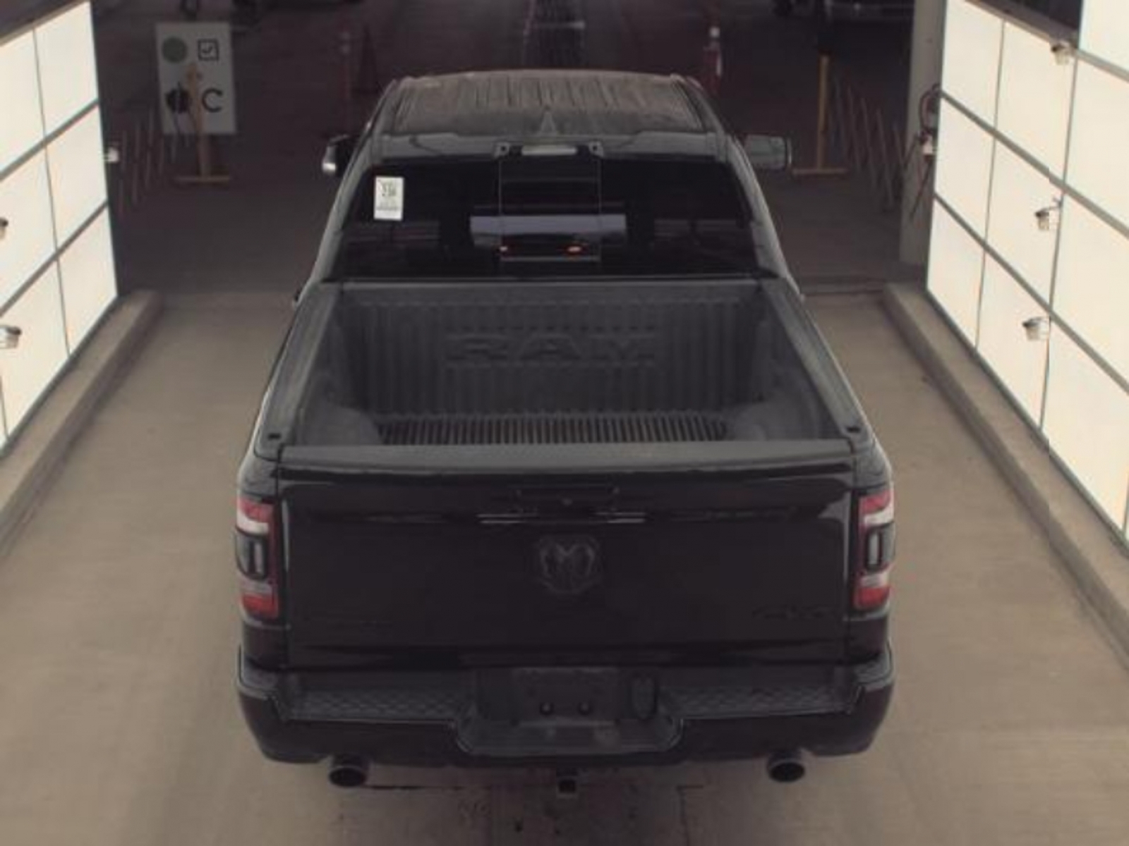 2022 Ram 1500 Limited Crew Cab 4x4 5'7