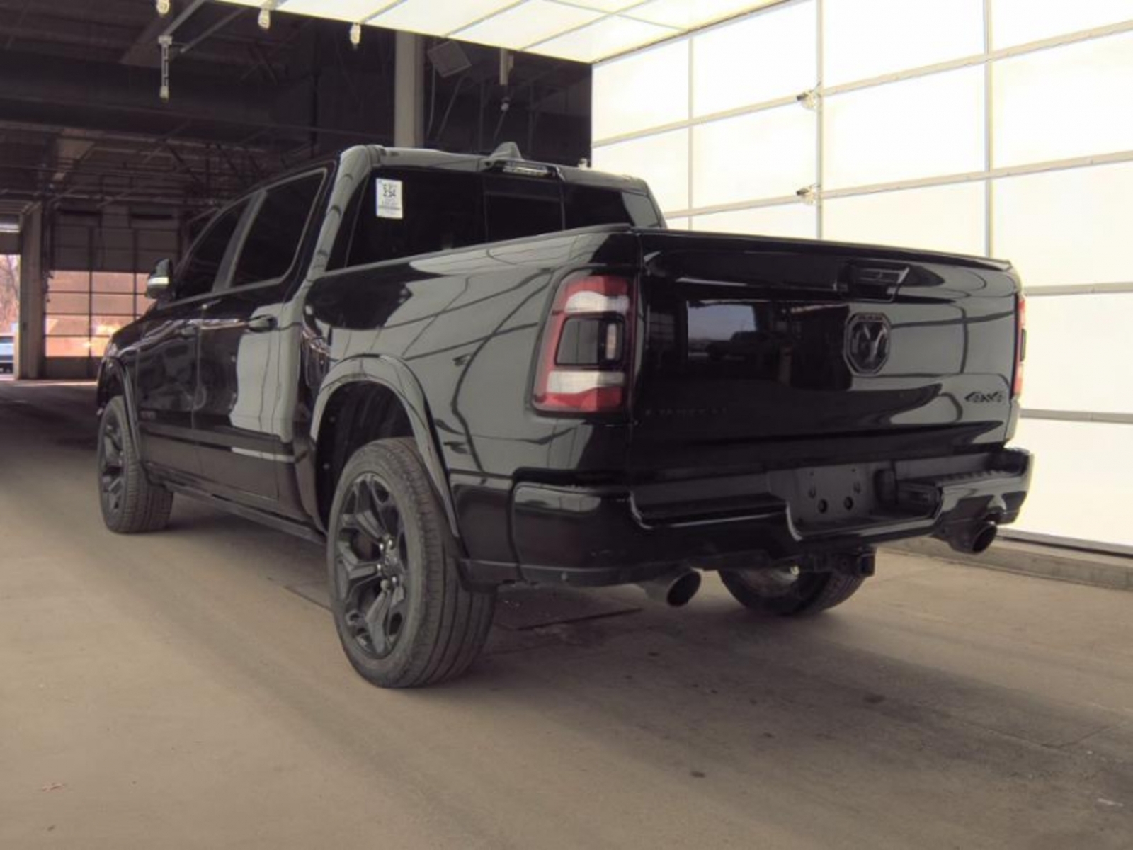 2022 Ram 1500 Limited Crew Cab 4x4 5'7