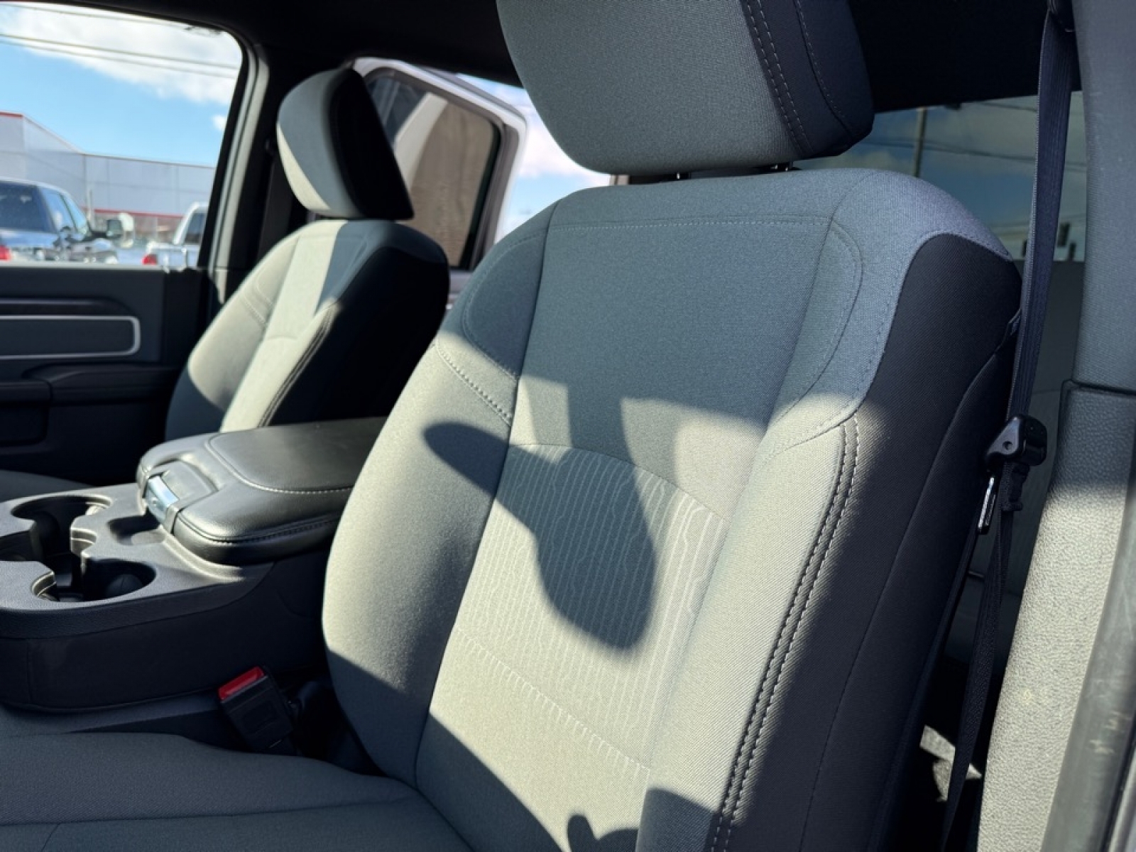 2022 Ram 2500 Big Horn Crew Cab 4x4 6'4