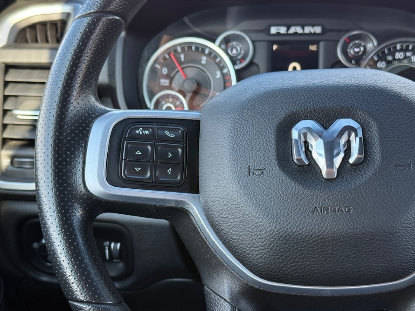 2022 Ram 2500 Big Horn Crew Cab 4x4 6'4