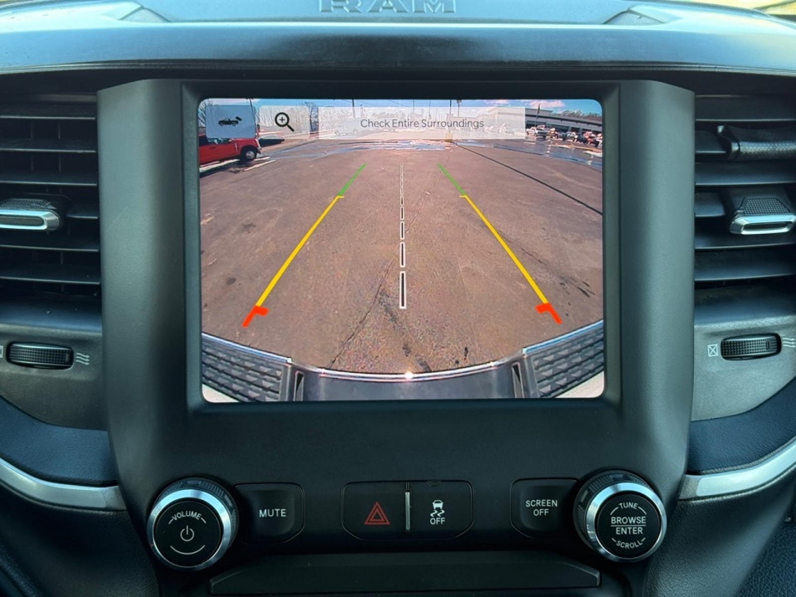 2022 Ram 2500 Big Horn Crew Cab 4x4 6'4