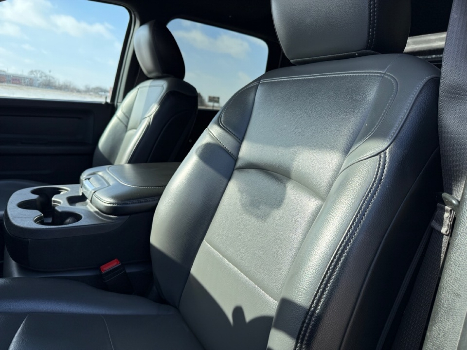 2022 Ram 5500 Chassis Tradesman/SLT/Laramie/Limited, 39383, Photo