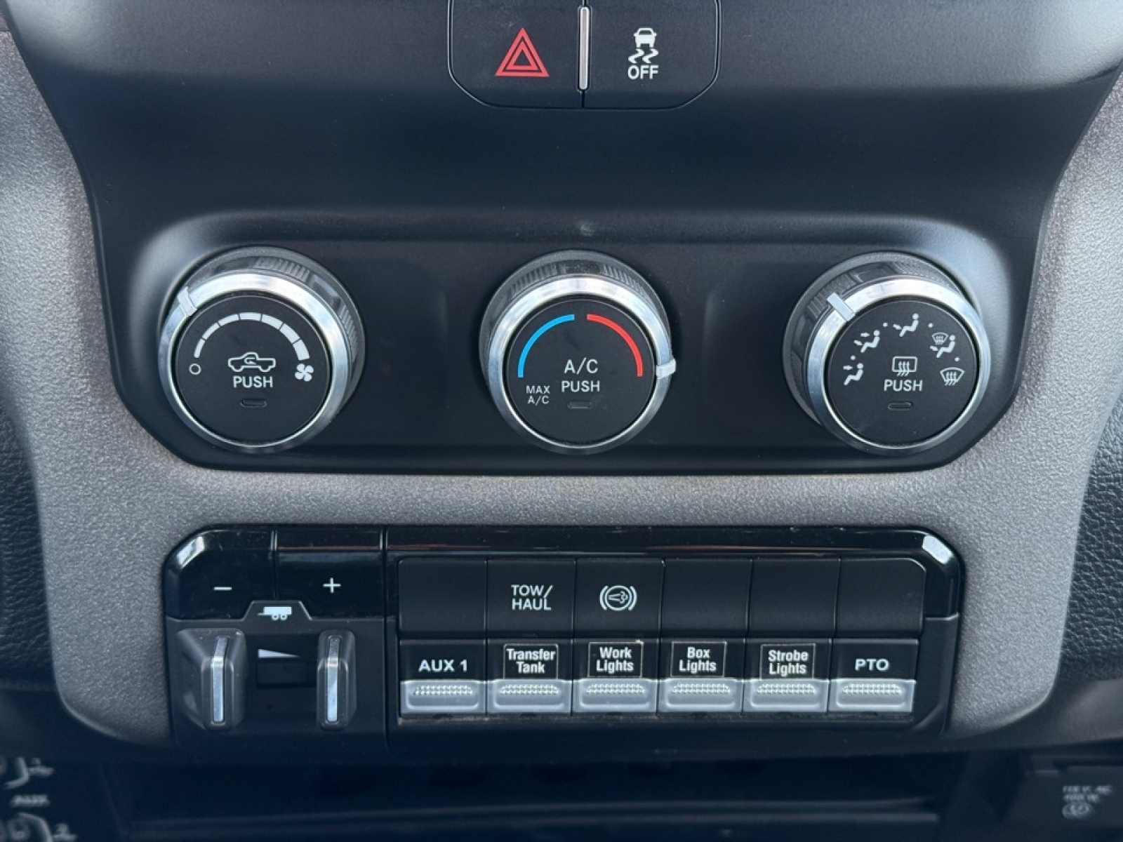 2022 Ram 5500 Chassis Tradesman/SLT/Laramie/Limited, 39383, Photo