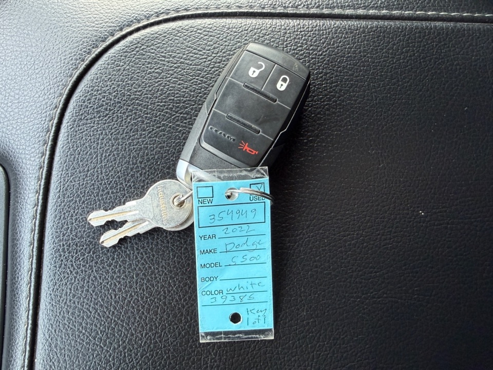 2022 Ram 5500 Chassis Tradesman/SLT/Laramie/Limited, 39385, Photo