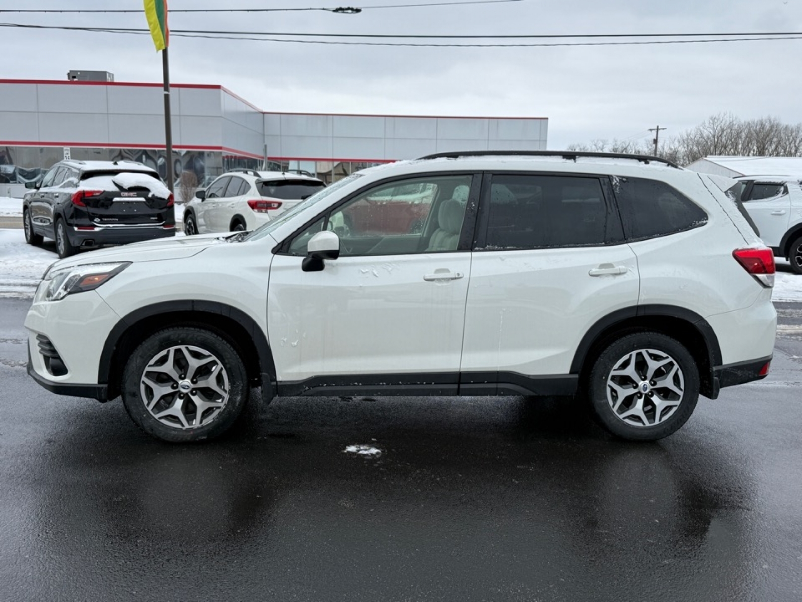 2022 Subaru Forester Premium, 39320, Photo