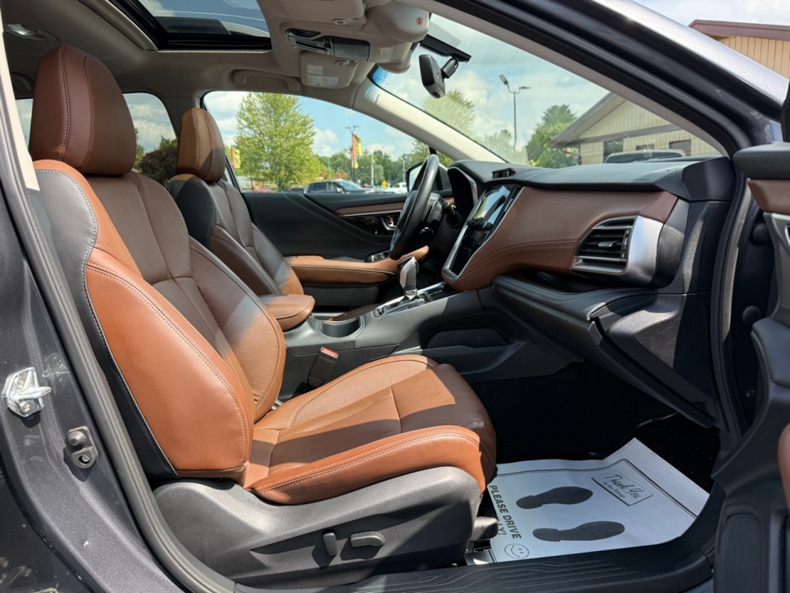 2022 Subaru Outback Touring, 38922, Photo