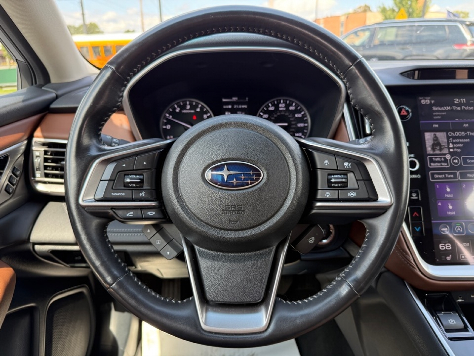 2022 Subaru Outback Touring, 38922, Photo