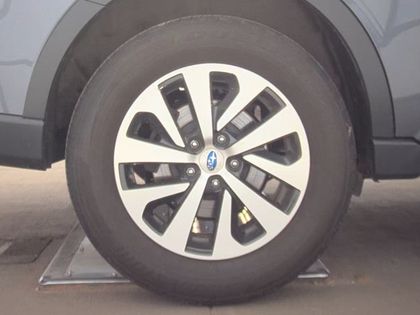 2022 Subaru Outback Premium, 39926, Photo
