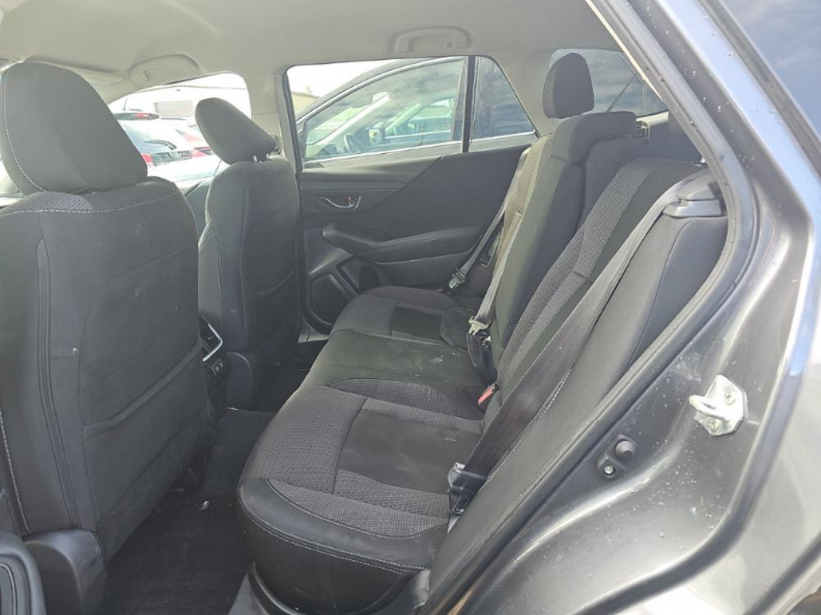 2022 Subaru Outback Premium, 39926, Photo