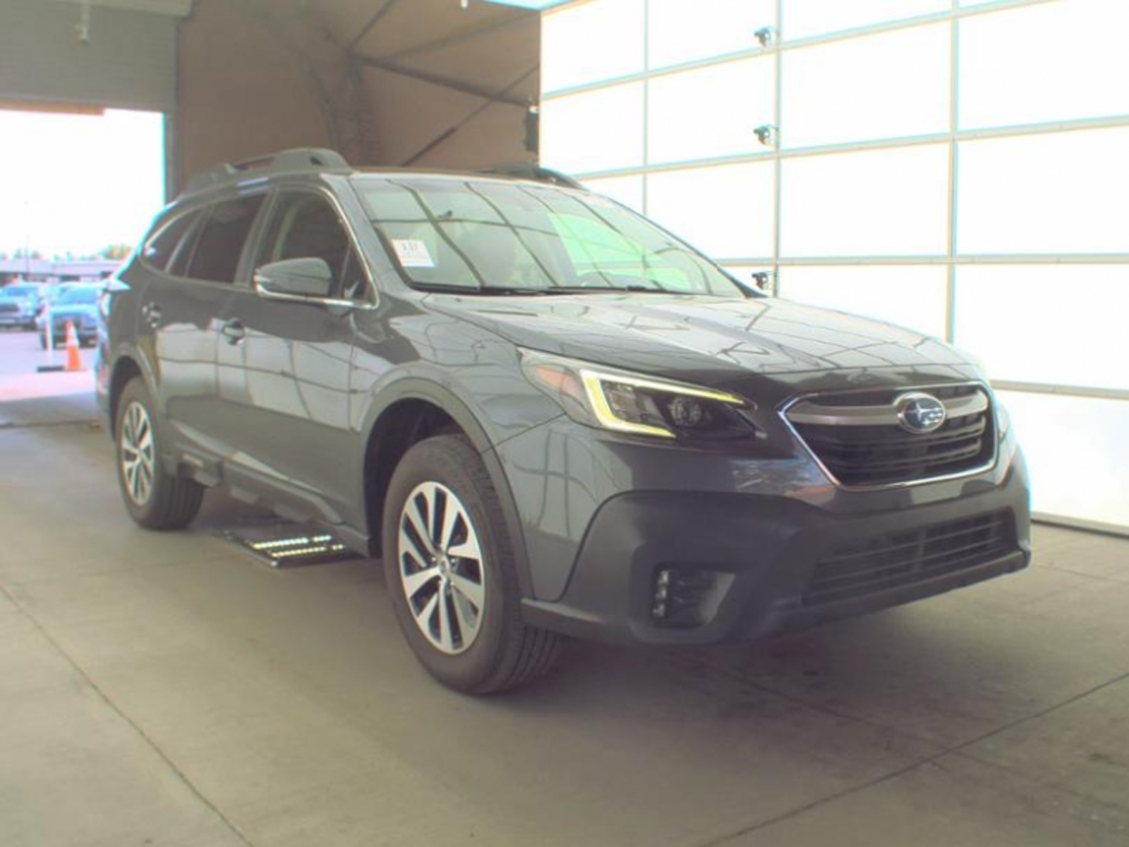 2022 Subaru Outback Premium, 39926, Photo