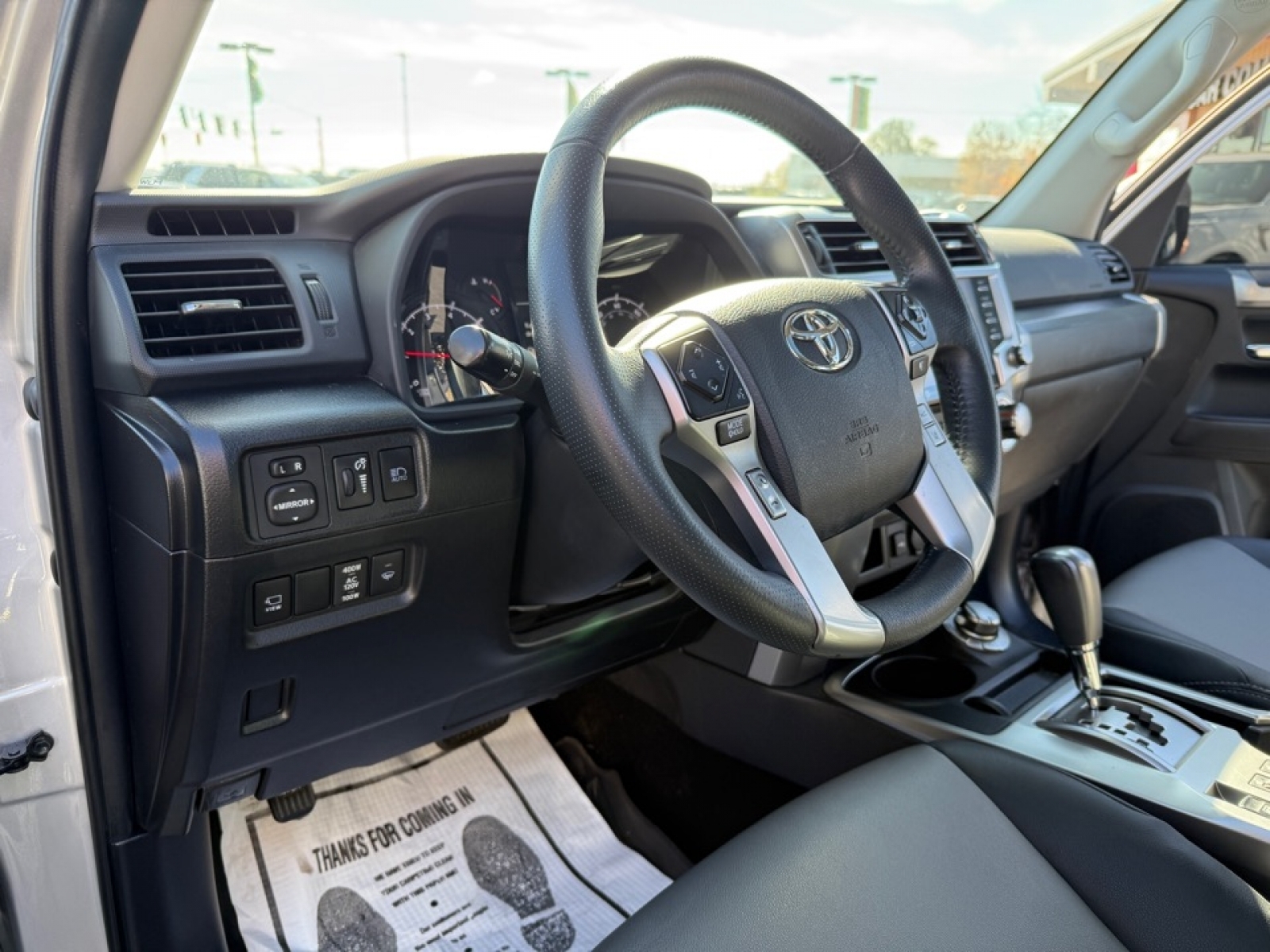 2022 Toyota 4Runner SR5 Premium, 39085, Photo