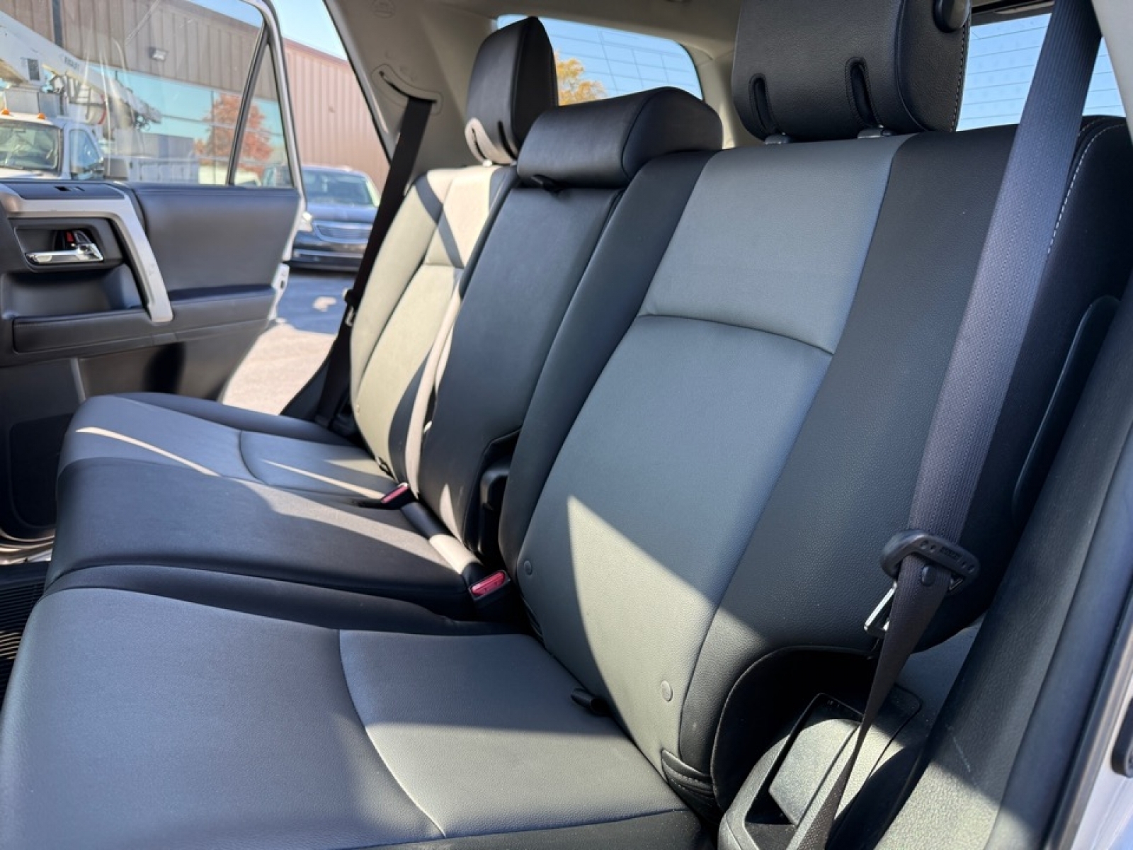 2022 Toyota 4Runner SR5 Premium, 39085, Photo