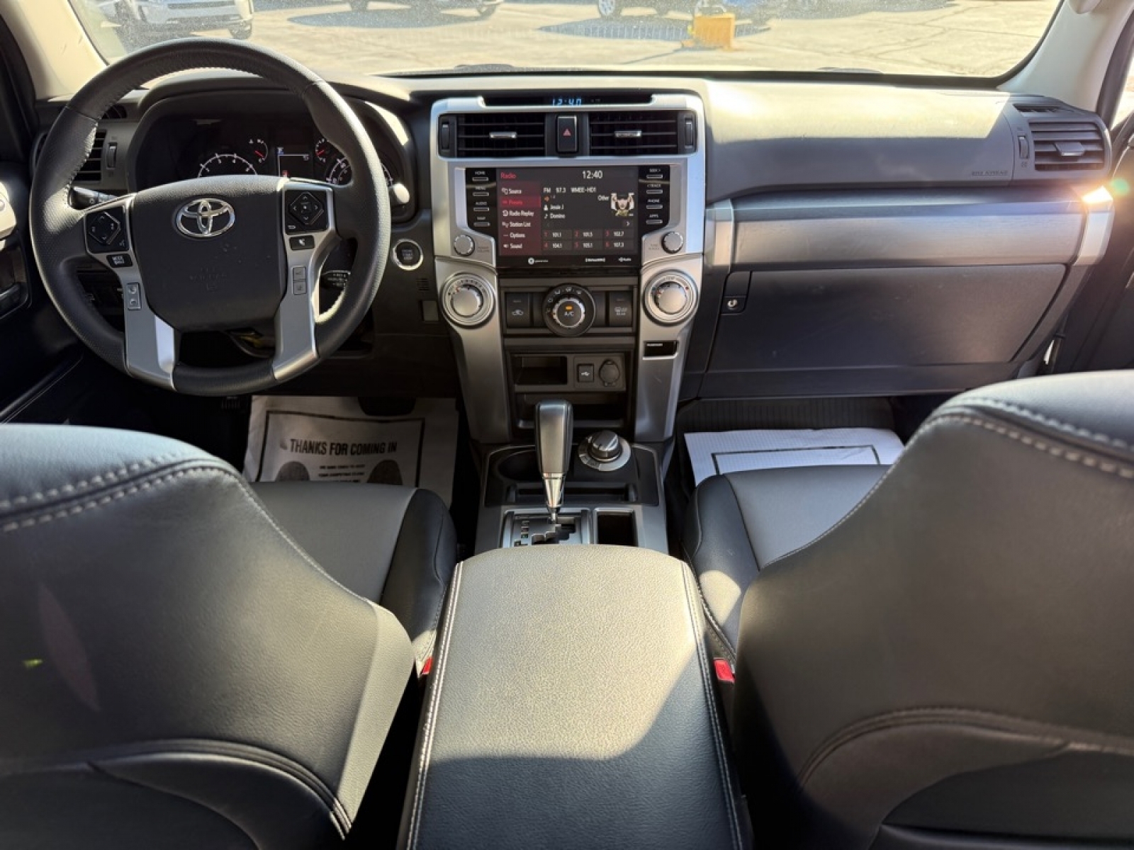 2022 Toyota 4Runner SR5 Premium, 39085, Photo