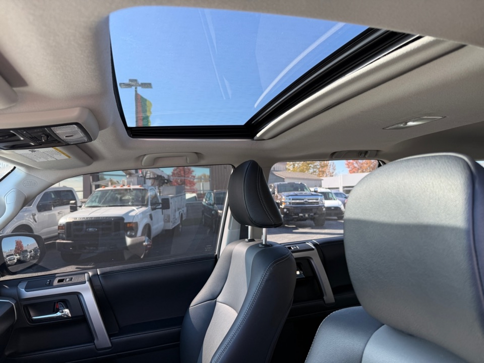 2022 Toyota 4Runner SR5 Premium, 39085, Photo