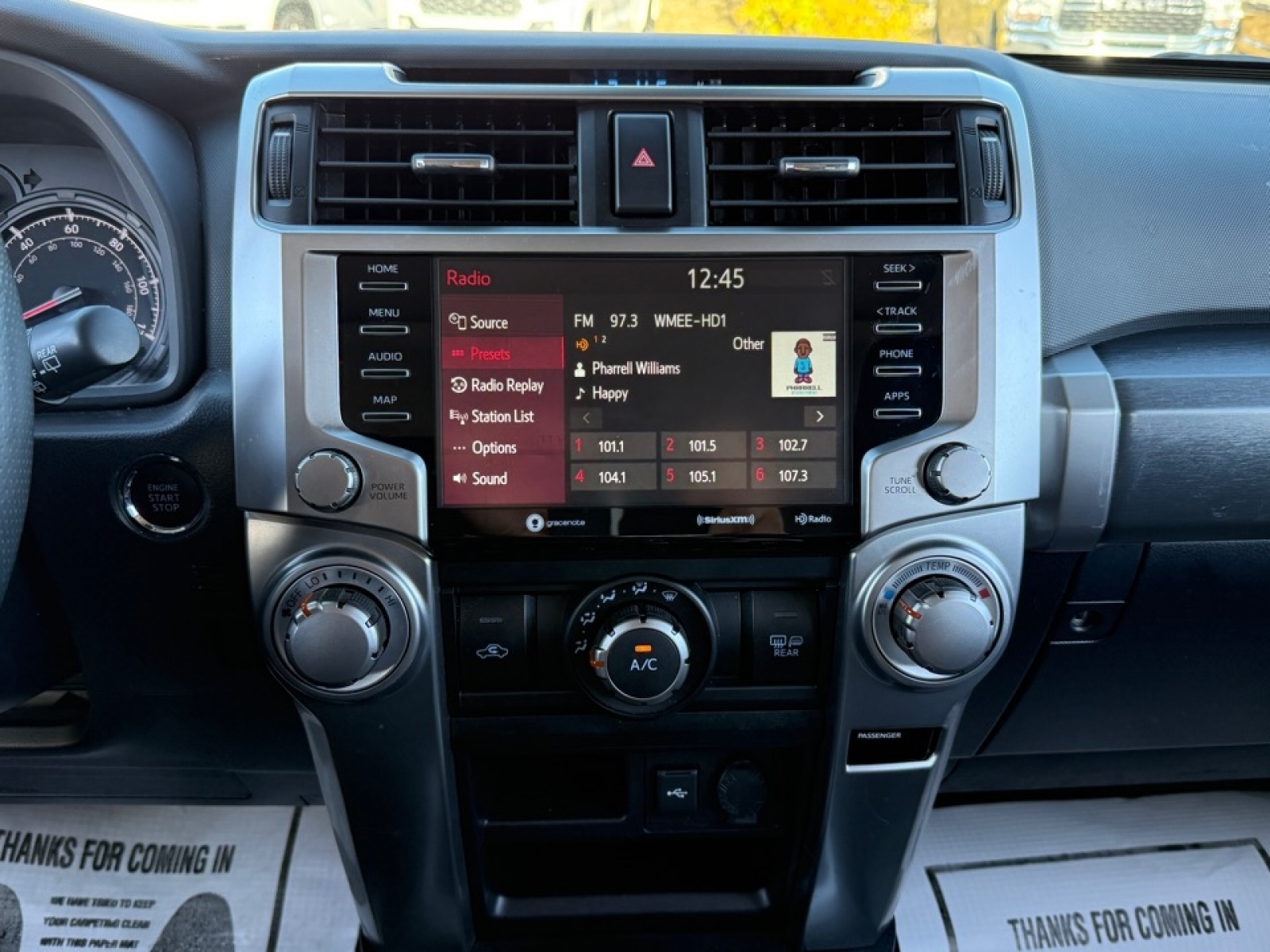 2022 Toyota 4Runner SR5 Premium, 39085, Photo