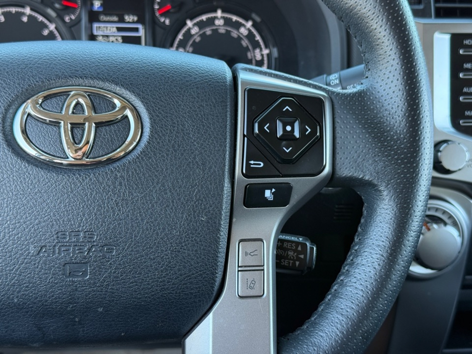 2022 Toyota 4Runner SR5 Premium, 39085, Photo