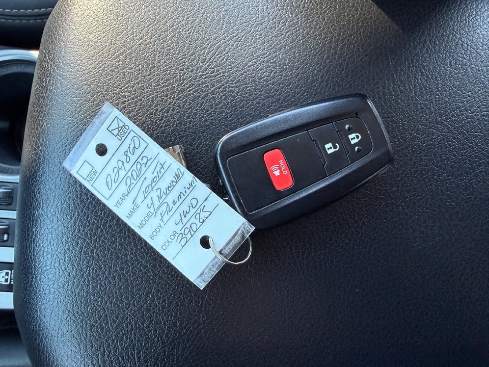 2022 Toyota 4Runner SR5 Premium, 39085, Photo