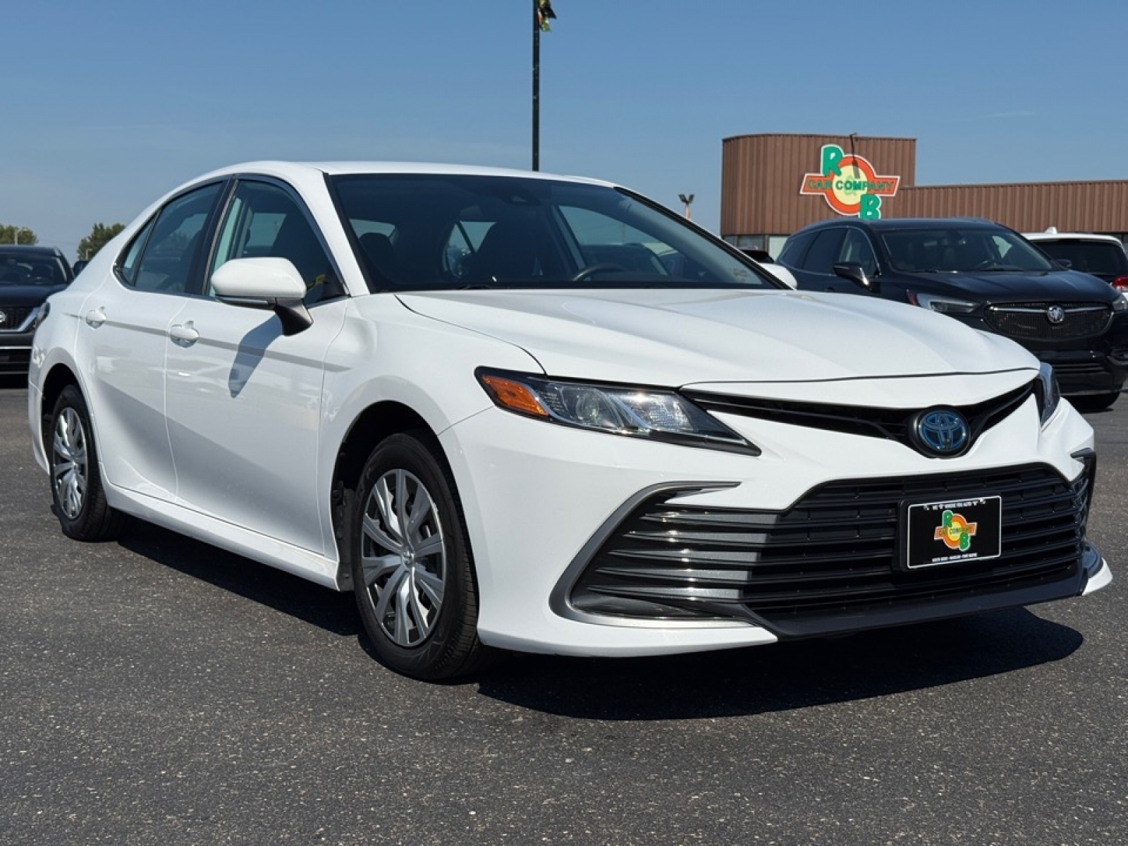 2022 Toyota Camry LE Hybrid, 38934, Photo