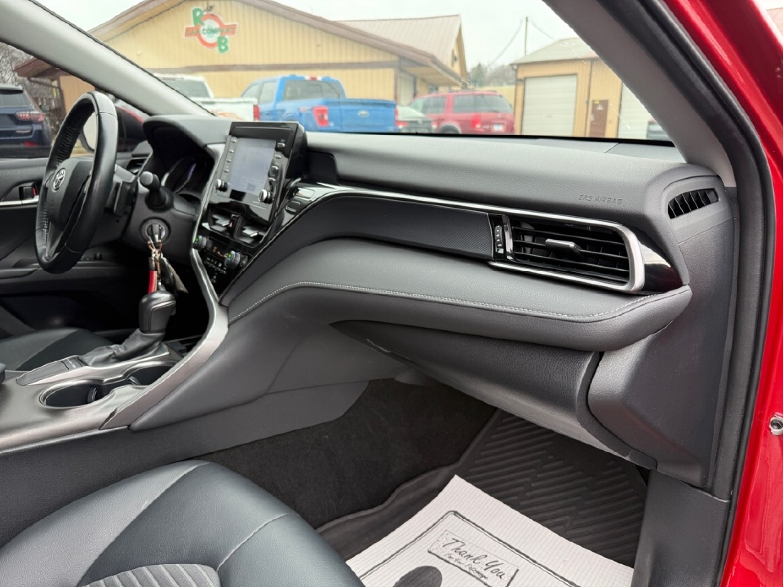 2022 Toyota Camry SE, 39033A, Photo