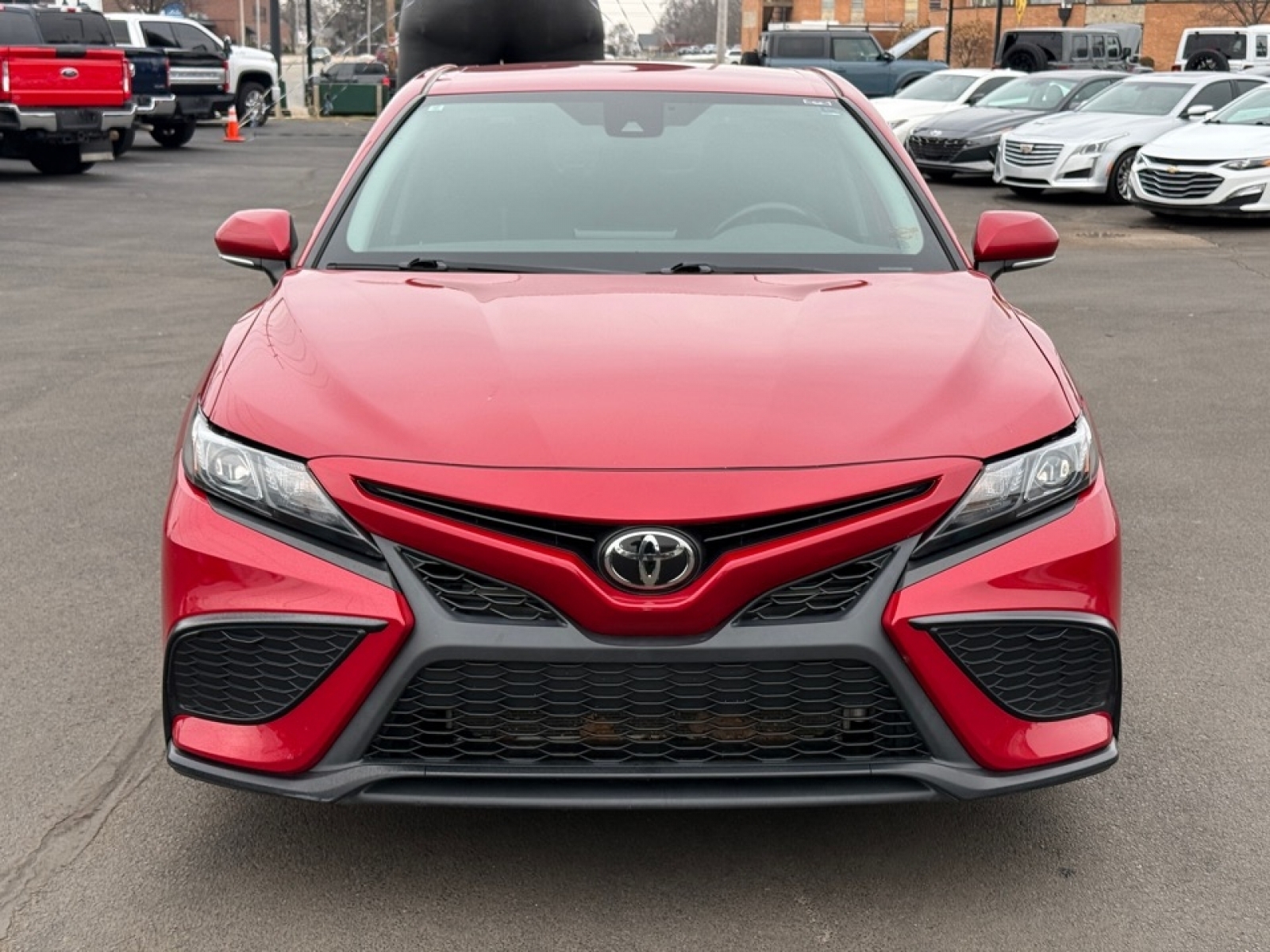 2022 Toyota Camry SE, 39033A, Photo
