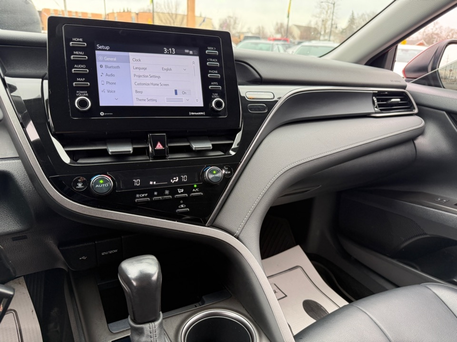 2022 Toyota Camry SE, 39033A, Photo