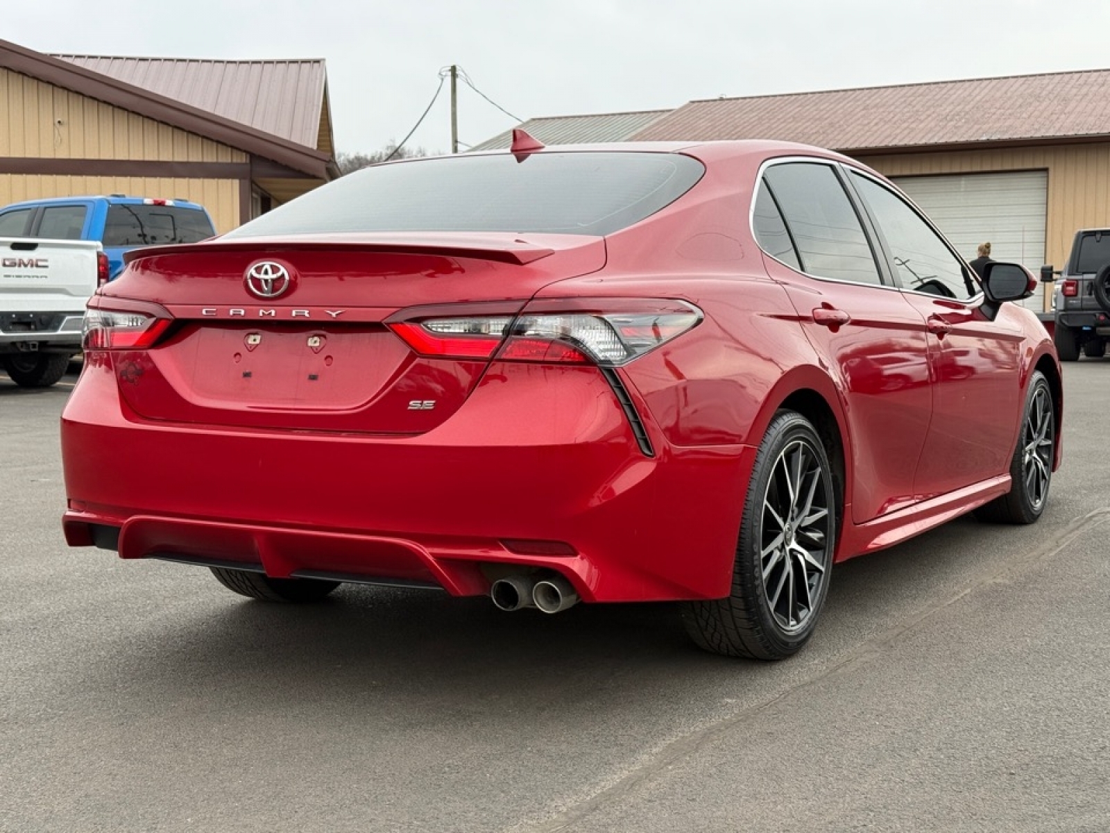 2022 Toyota Camry SE, 39033A, Photo