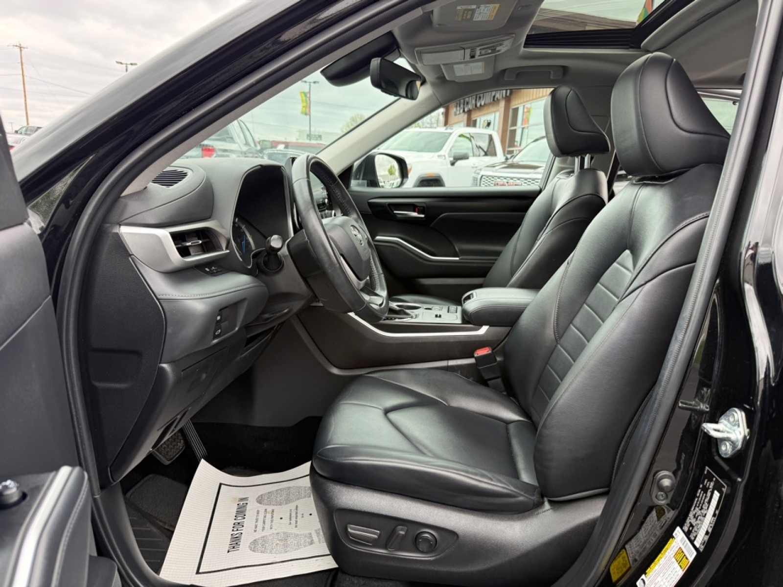 2022 Toyota Highlander Hybrid XLE, 39852, Photo