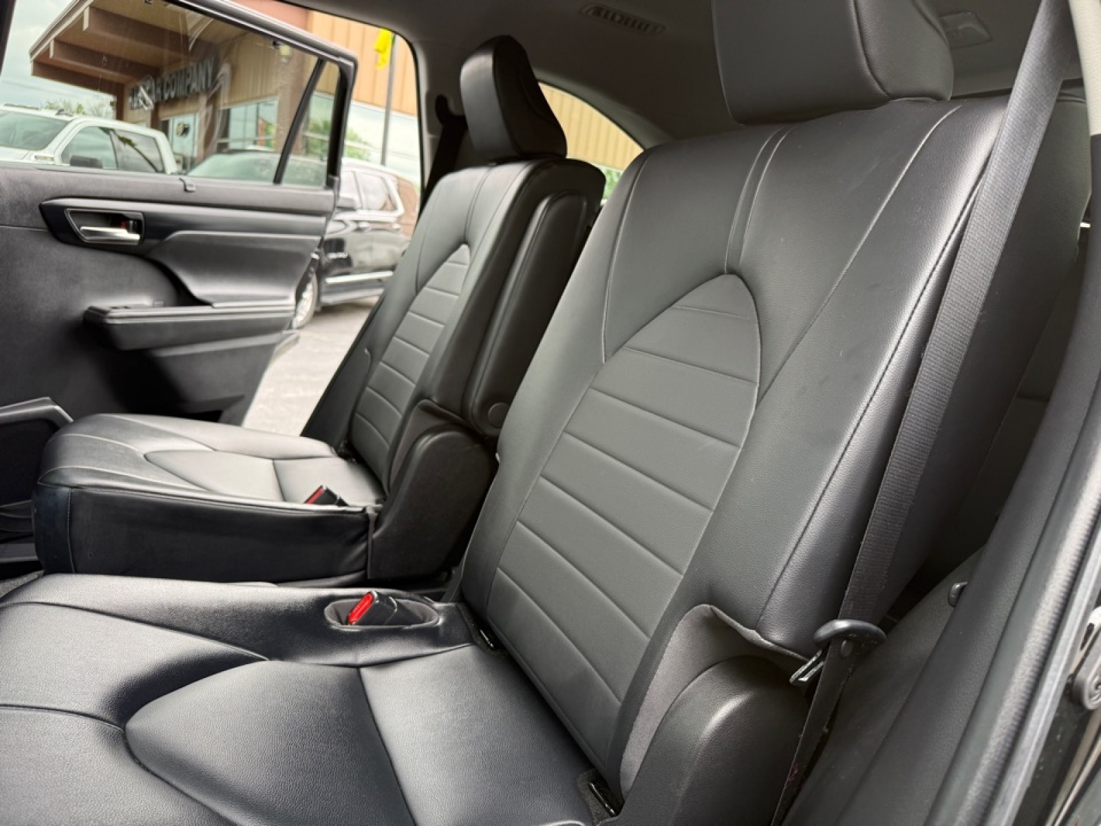 2022 Toyota Highlander Hybrid XLE, 39852, Photo