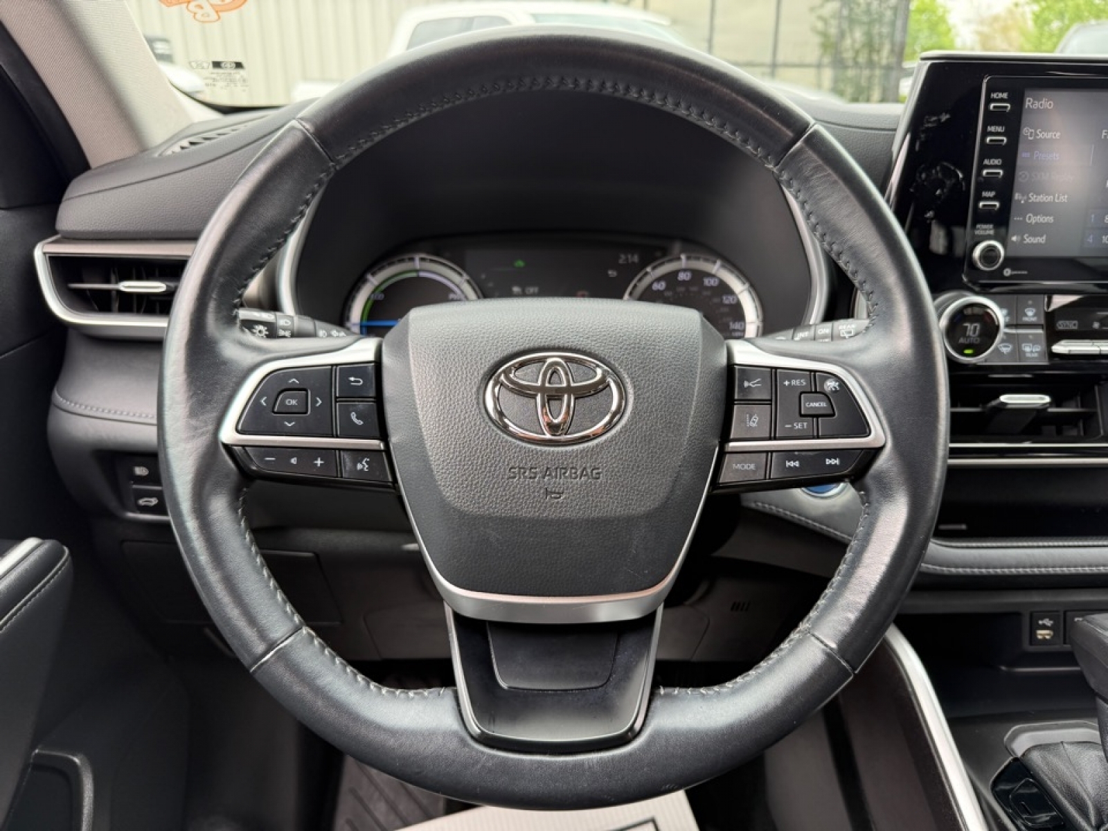 2022 Toyota Highlander Hybrid XLE, 39852, Photo