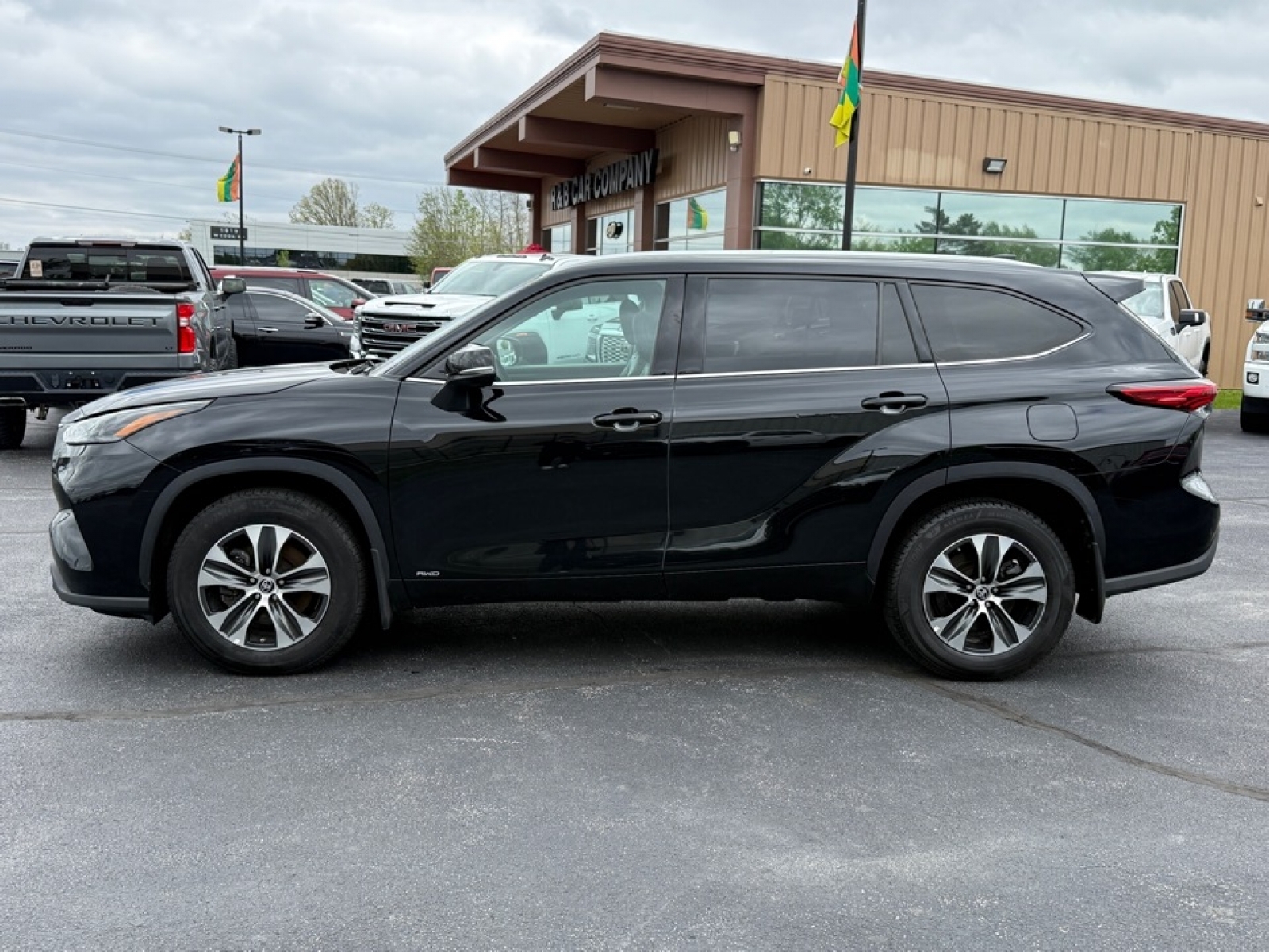 2022 Toyota Highlander Hybrid XLE, 39852, Photo