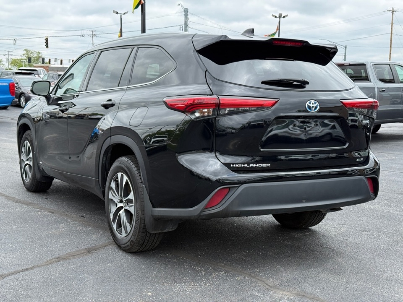 2022 Toyota Highlander Hybrid XLE, 39852, Photo