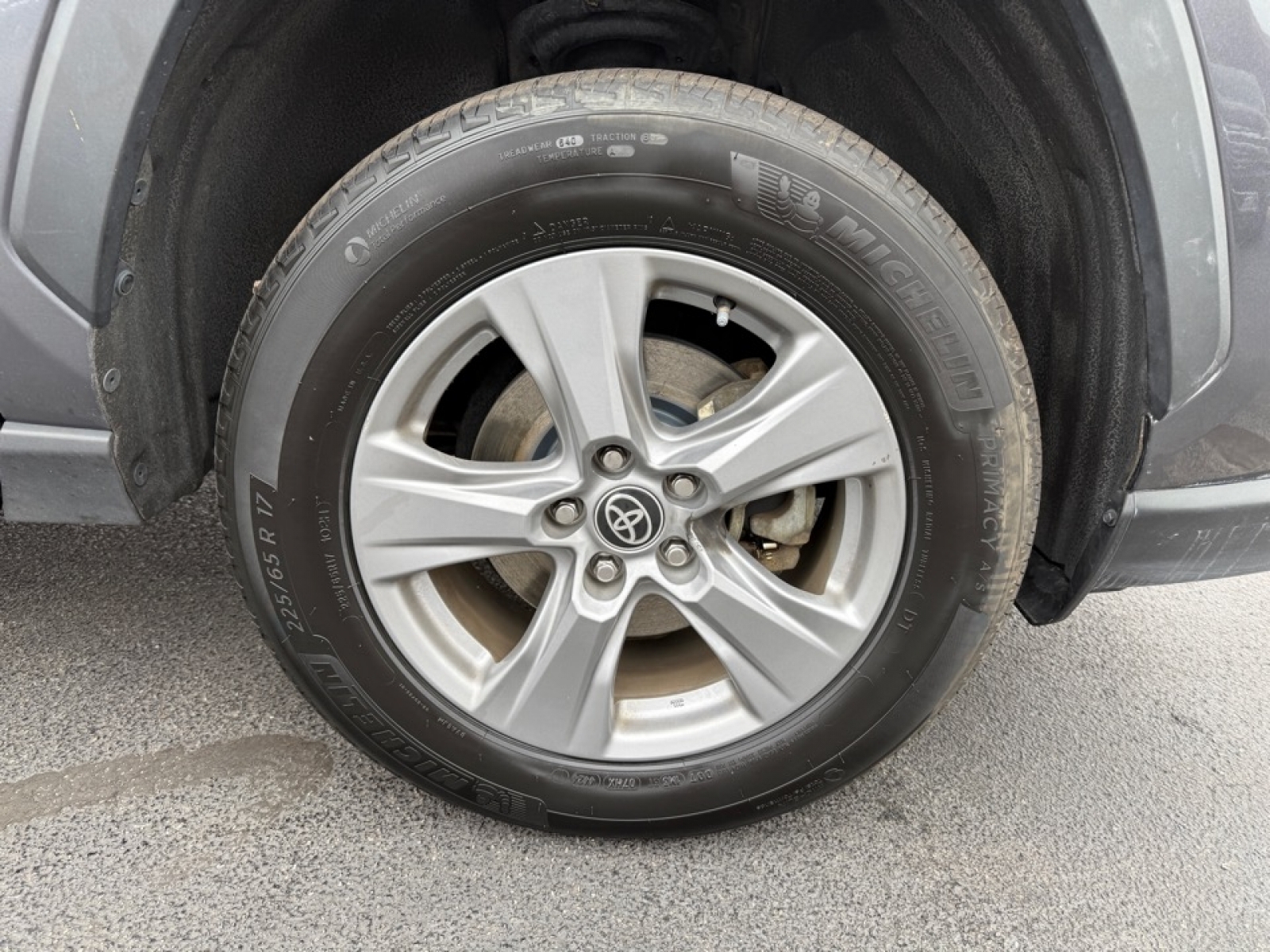 2022 Toyota RAV4 Hybrid XLE, 39164, Photo