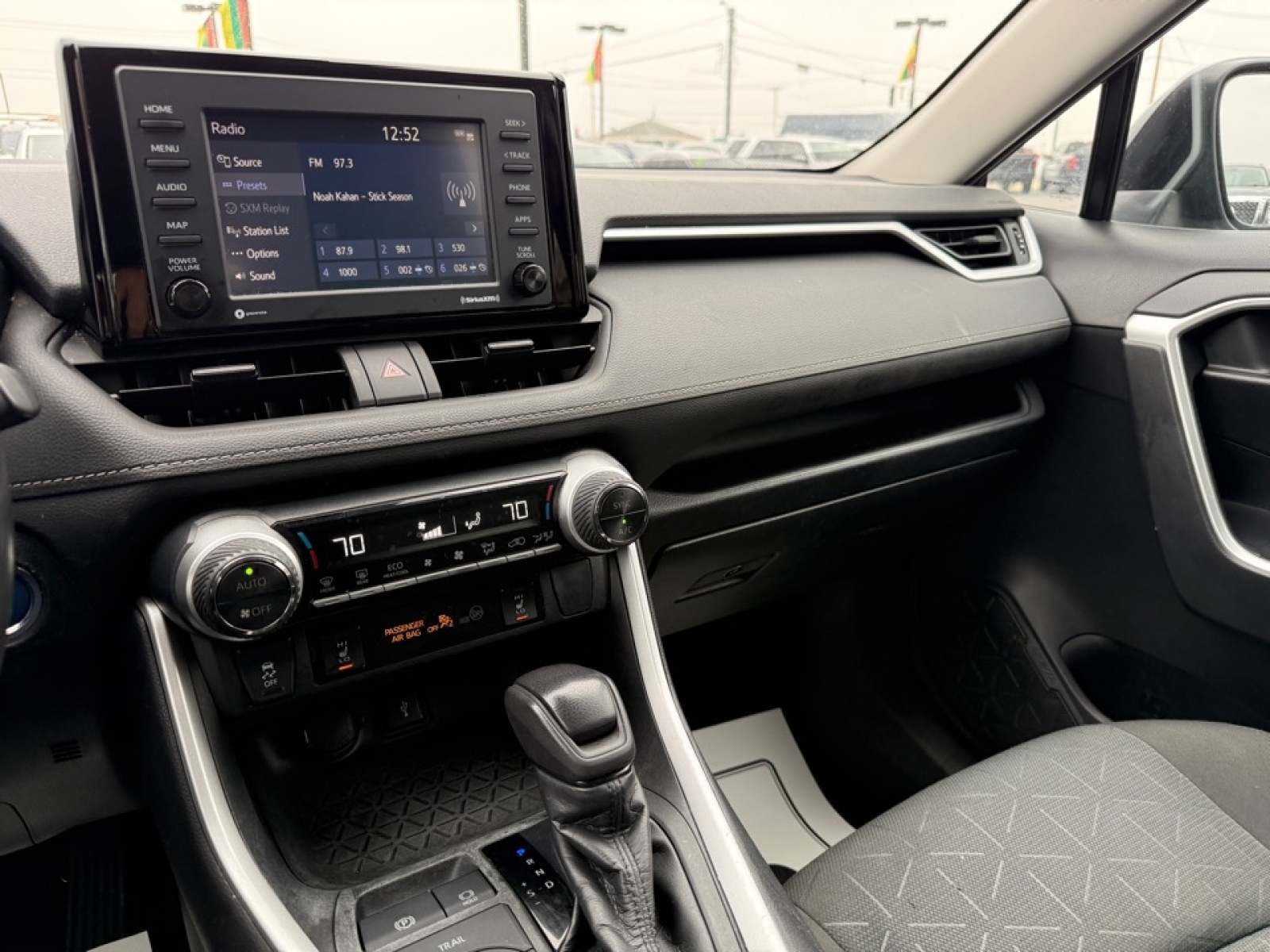 2022 Toyota RAV4 Hybrid XLE, 39164, Photo