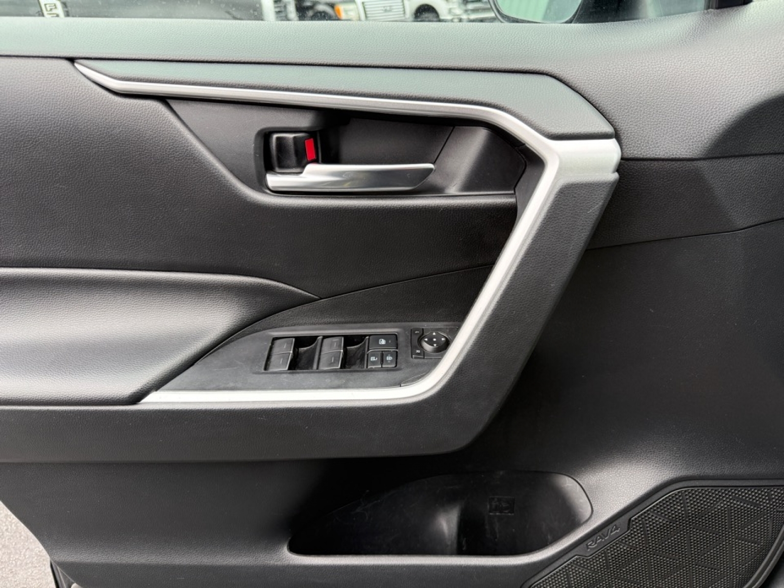 2022 Toyota RAV4 Hybrid XLE, 39164, Photo