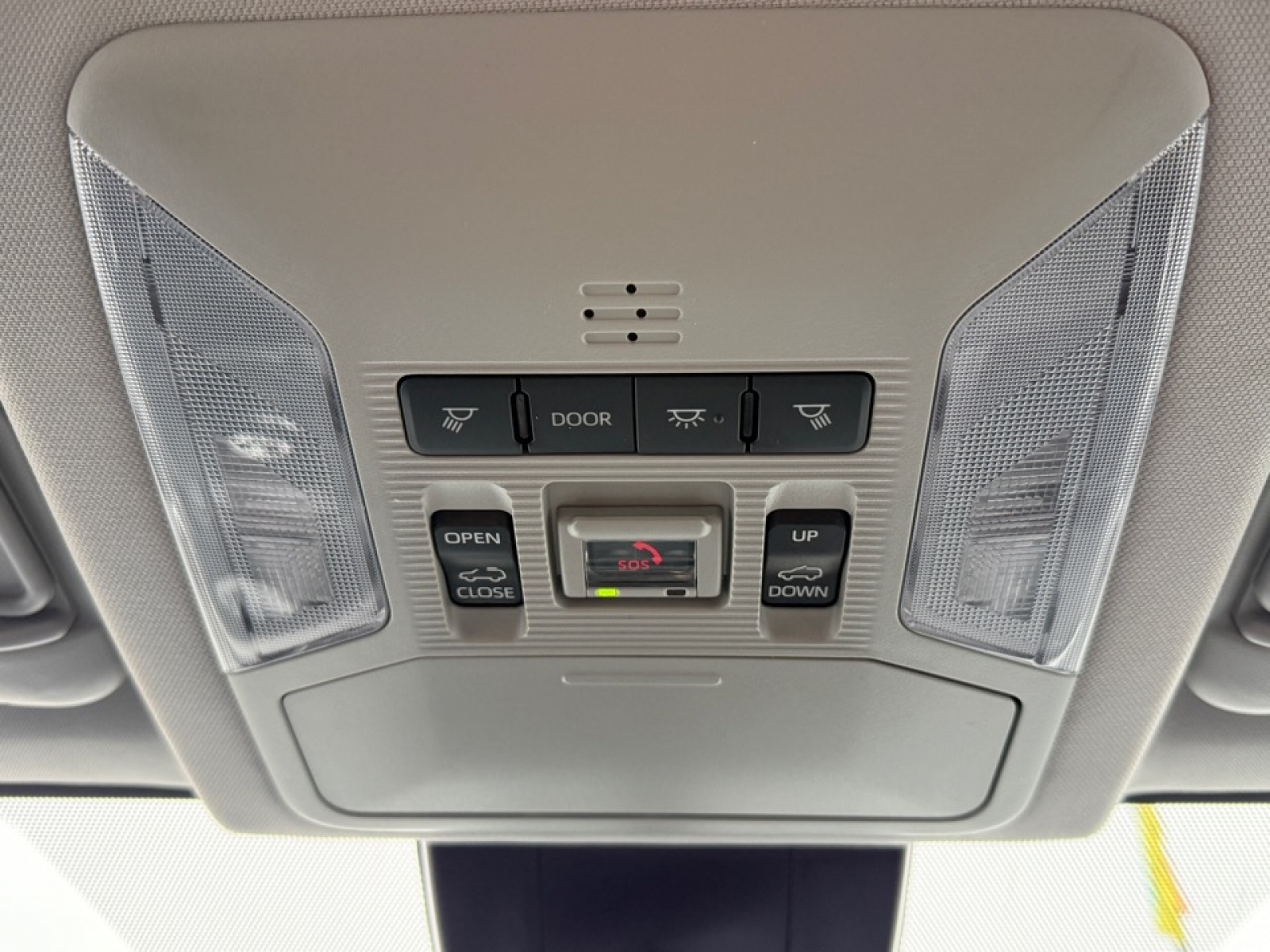 2022 Toyota RAV4 Hybrid XLE, 39196, Photo