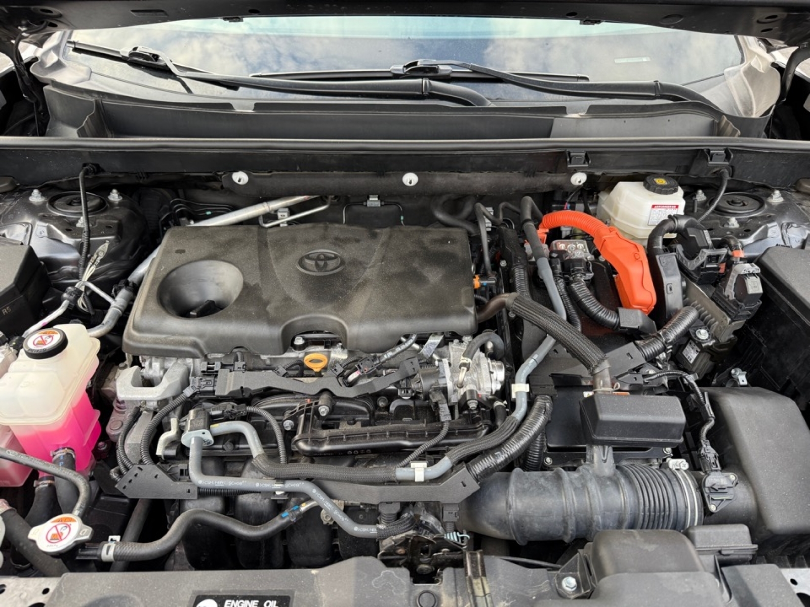 2022 Toyota RAV4 Hybrid XLE, 39332, Photo