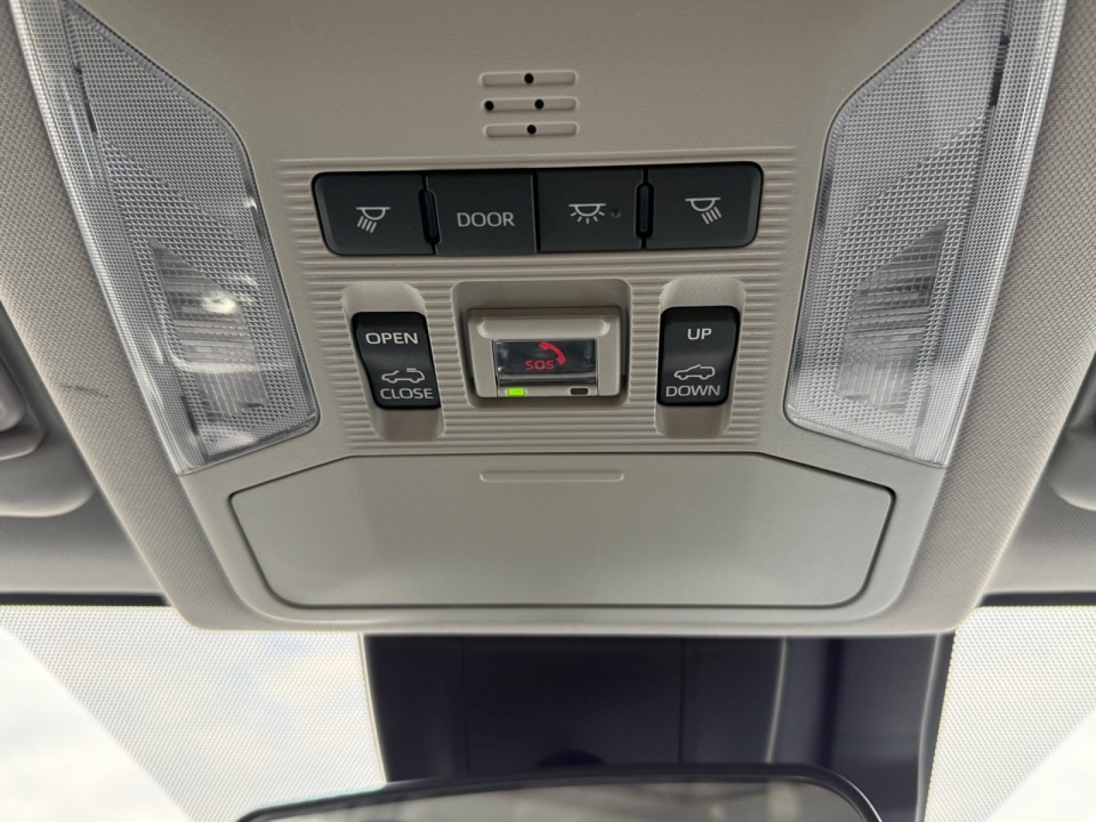 2022 Toyota RAV4 Hybrid XLE, 39332, Photo